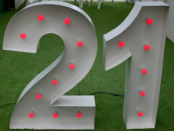 Life Size LED 21